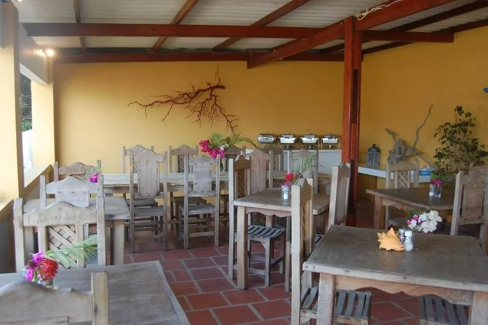The Dive Hut - Boutique Apartments Kralendijk