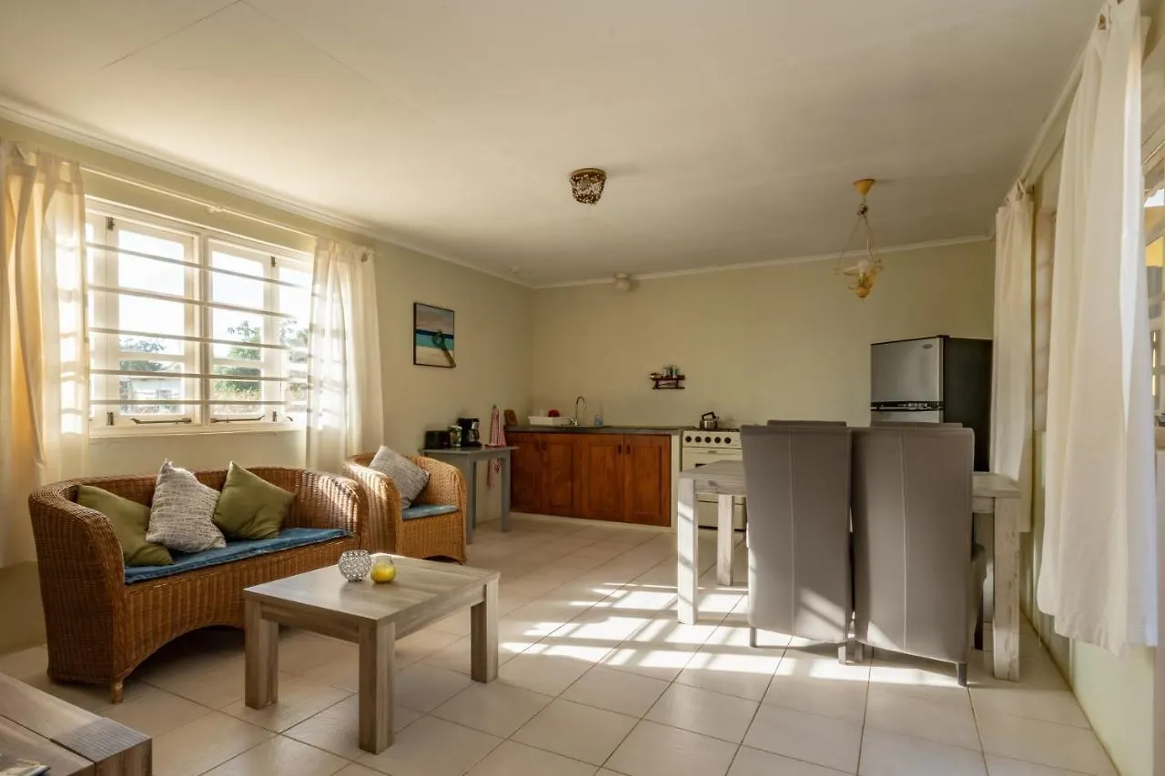 The Dive Hut - Boutique Apartments Playa Hotel